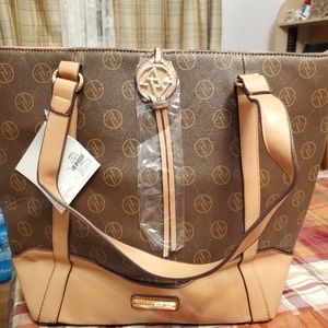 NWT Adrienne Vittadini Studio Signature Collection Top Zip Tote; XL; Brown; $80